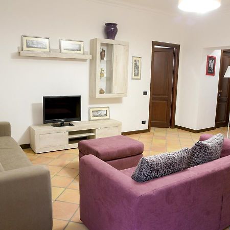 Colosseum Comfortable Apartment روما المظهر الخارجي الصورة