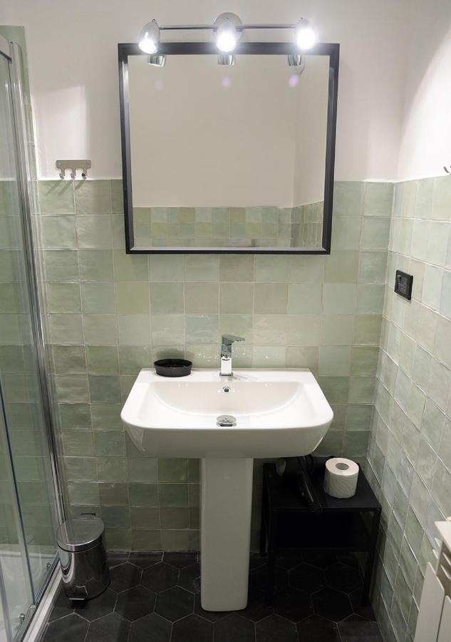 Colosseum Comfortable Apartment روما المظهر الخارجي الصورة