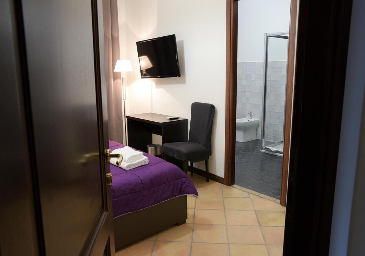 Colosseum Comfortable Apartment روما المظهر الخارجي الصورة