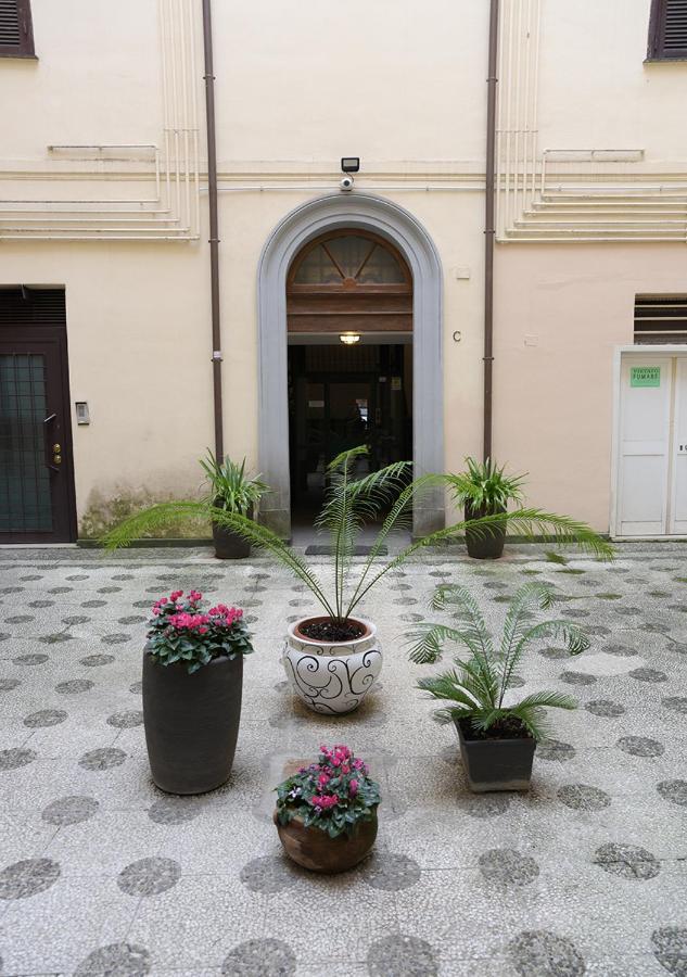 Colosseum Comfortable Apartment روما المظهر الخارجي الصورة