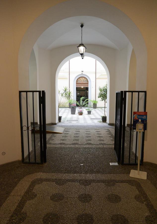 Colosseum Comfortable Apartment روما المظهر الخارجي الصورة