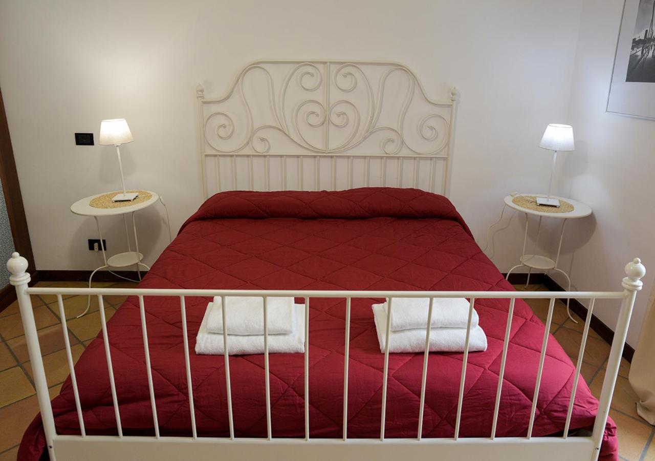 Colosseum Comfortable Apartment روما المظهر الخارجي الصورة