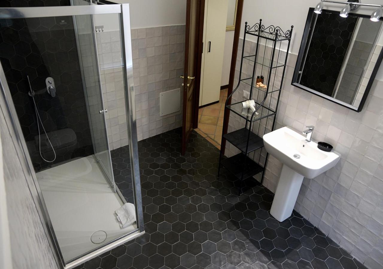 Colosseum Comfortable Apartment روما المظهر الخارجي الصورة